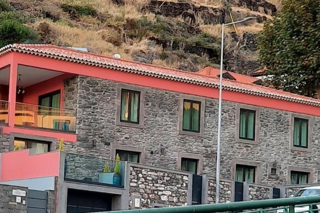 Chale Esmeralda - Charming Studios In Calheta Beach المظهر الخارجي الصورة
